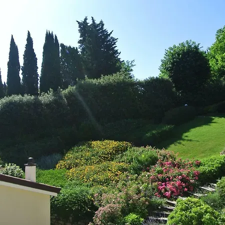 Villa Montescudo Nyaraló *